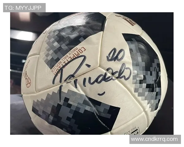 如何成功获取足球明星签名权的实用指南与技巧分享